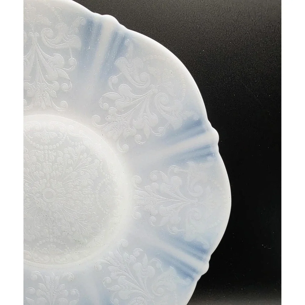 Vintage Monax American Sweetheart White MacBeth Evans Dinner Plate 10 1/2
